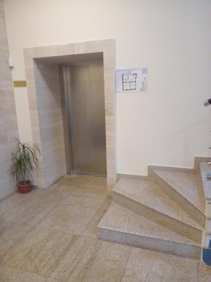 Hotel Genio Tbilisi Exteriör bild