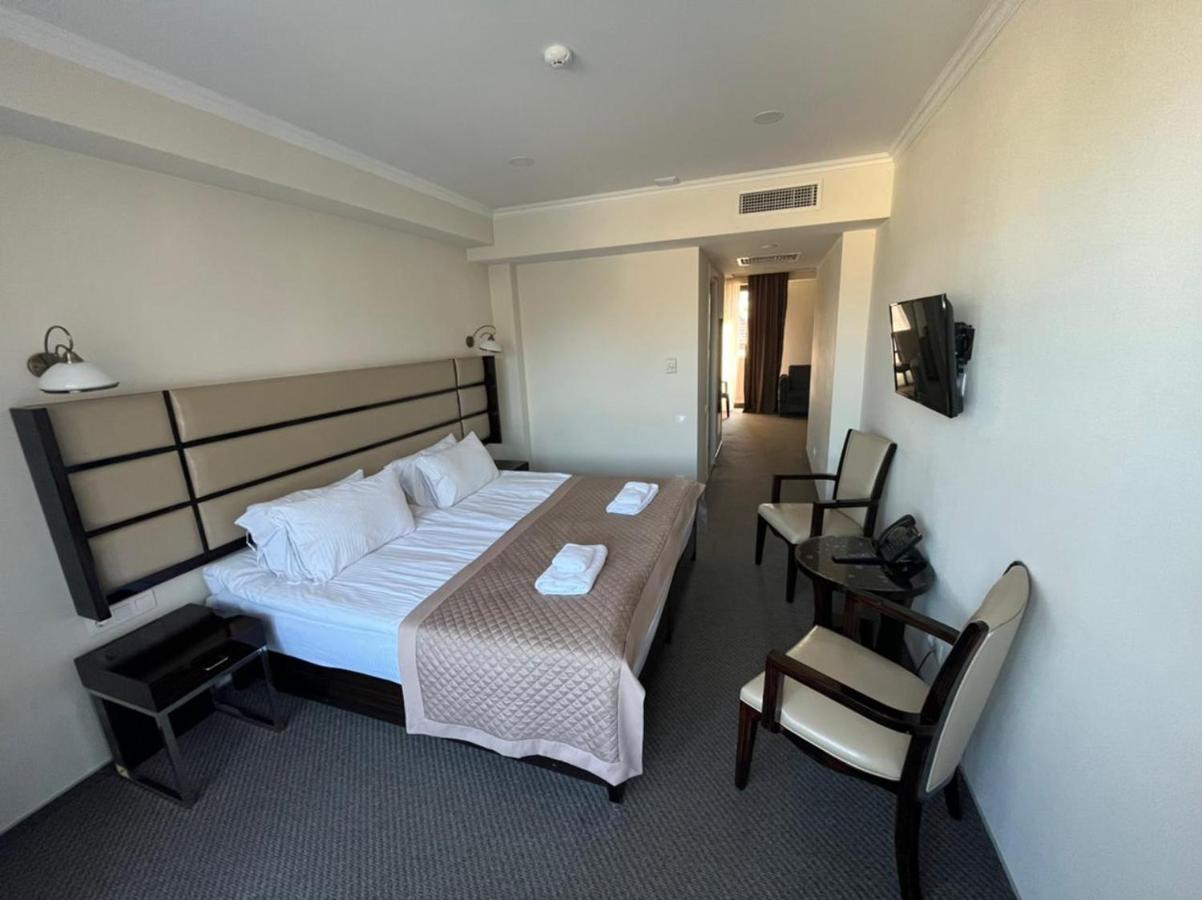 Hotel Genio Tbilisi Exteriör bild