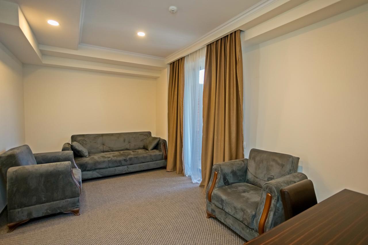 Hotel Genio Tbilisi Exteriör bild